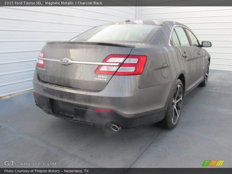 Magnetic Metallic / Charcoal Black 2015 Ford Taurus SEL