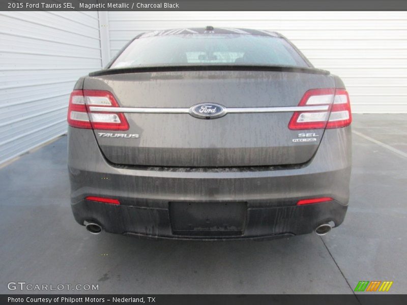 Magnetic Metallic / Charcoal Black 2015 Ford Taurus SEL