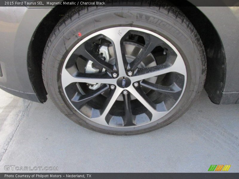 Magnetic Metallic / Charcoal Black 2015 Ford Taurus SEL