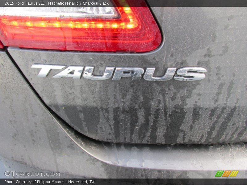 Magnetic Metallic / Charcoal Black 2015 Ford Taurus SEL