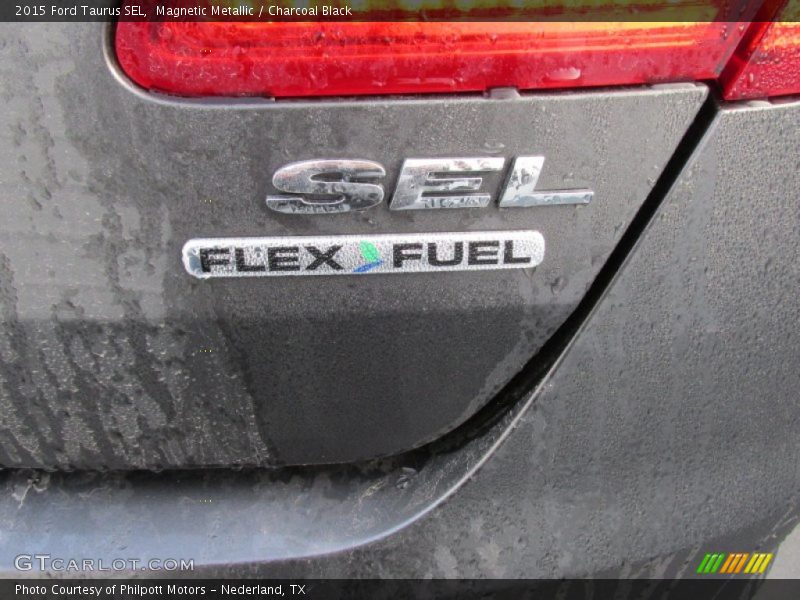 Magnetic Metallic / Charcoal Black 2015 Ford Taurus SEL