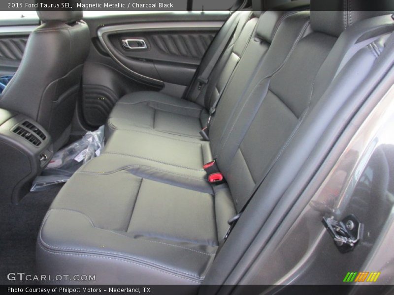 Magnetic Metallic / Charcoal Black 2015 Ford Taurus SEL