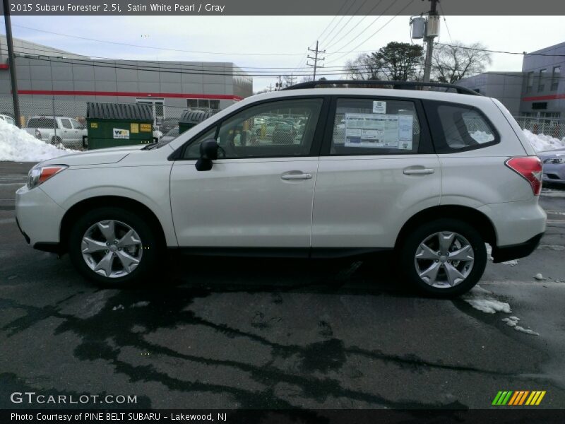 Satin White Pearl / Gray 2015 Subaru Forester 2.5i