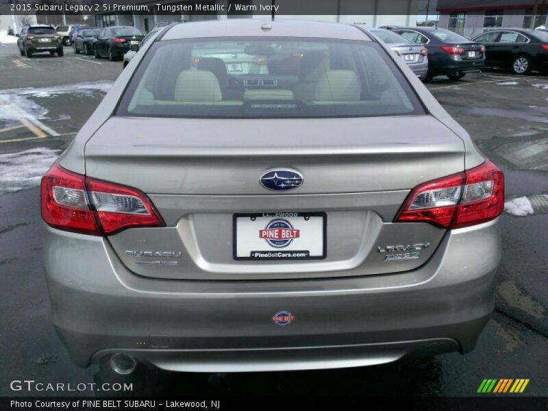 Tungsten Metallic / Warm Ivory 2015 Subaru Legacy 2.5i Premium