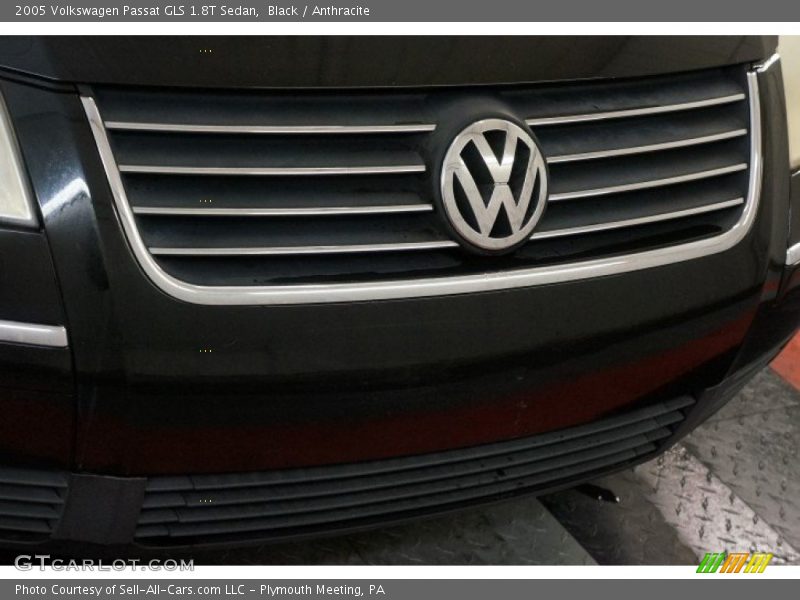 Black / Anthracite 2005 Volkswagen Passat GLS 1.8T Sedan