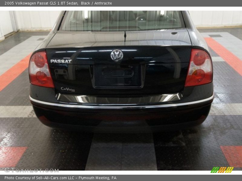 Black / Anthracite 2005 Volkswagen Passat GLS 1.8T Sedan