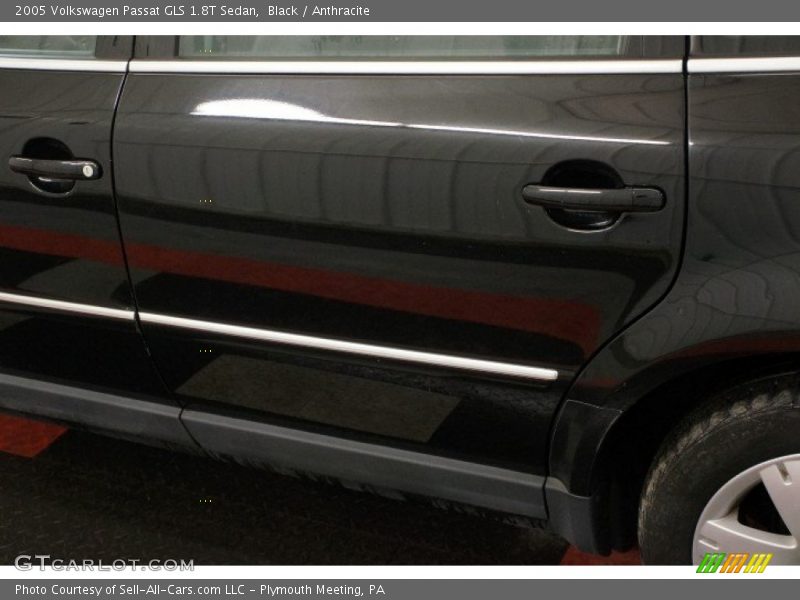 Black / Anthracite 2005 Volkswagen Passat GLS 1.8T Sedan