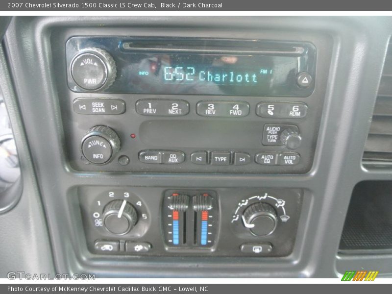 Black / Dark Charcoal 2007 Chevrolet Silverado 1500 Classic LS Crew Cab
