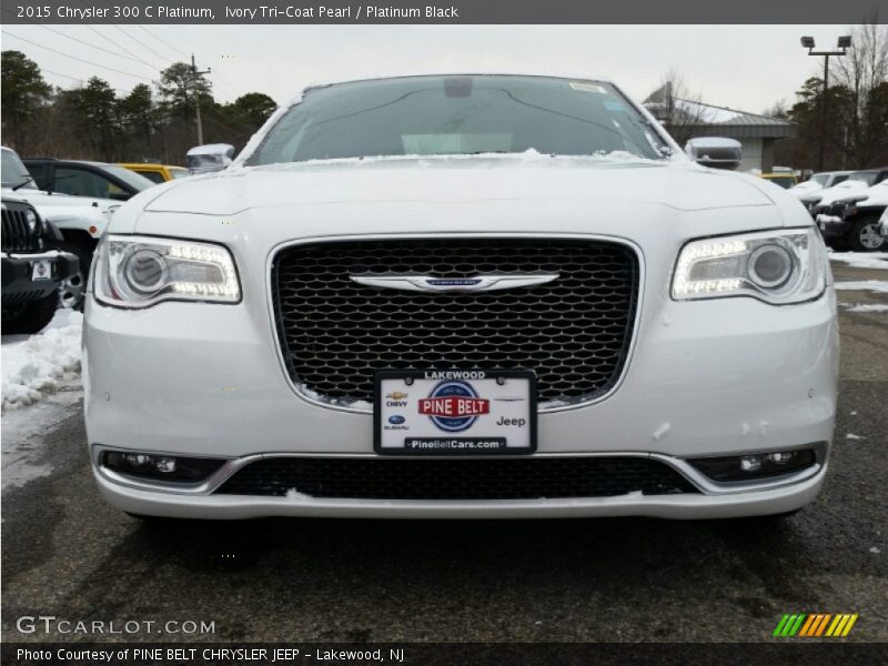 Ivory Tri-Coat Pearl / Platinum Black 2015 Chrysler 300 C Platinum