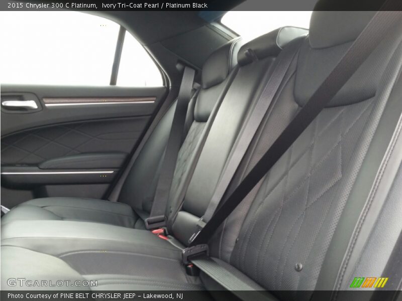 Ivory Tri-Coat Pearl / Platinum Black 2015 Chrysler 300 C Platinum