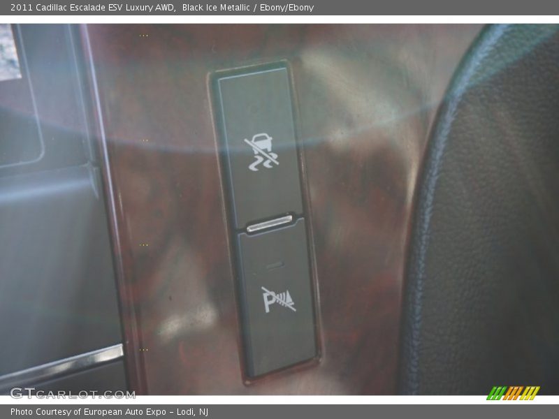 Black Ice Metallic / Ebony/Ebony 2011 Cadillac Escalade ESV Luxury AWD