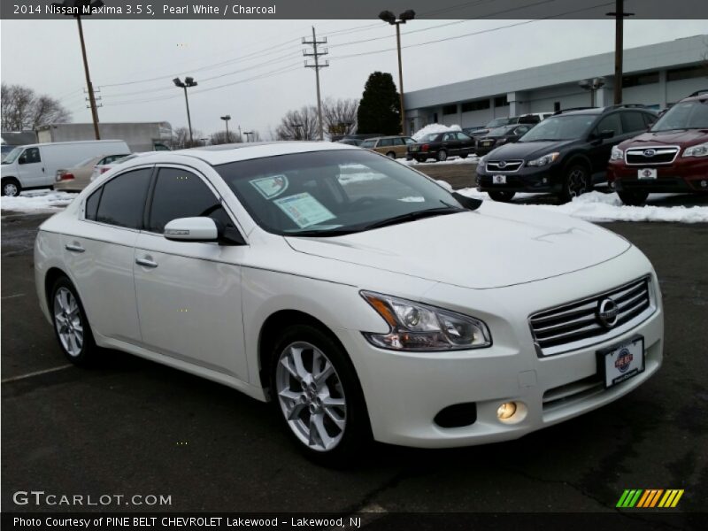 Pearl White / Charcoal 2014 Nissan Maxima 3.5 S
