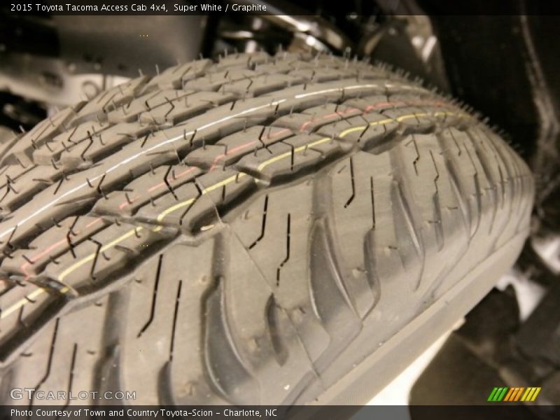 Super White / Graphite 2015 Toyota Tacoma Access Cab 4x4