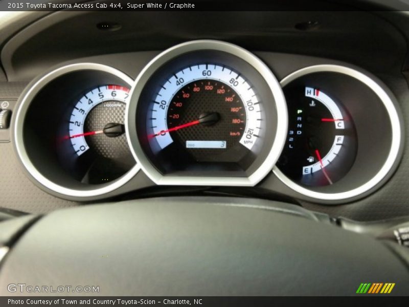 Super White / Graphite 2015 Toyota Tacoma Access Cab 4x4