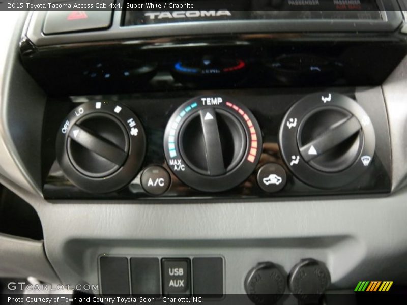 Super White / Graphite 2015 Toyota Tacoma Access Cab 4x4