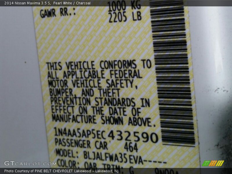 Pearl White / Charcoal 2014 Nissan Maxima 3.5 S