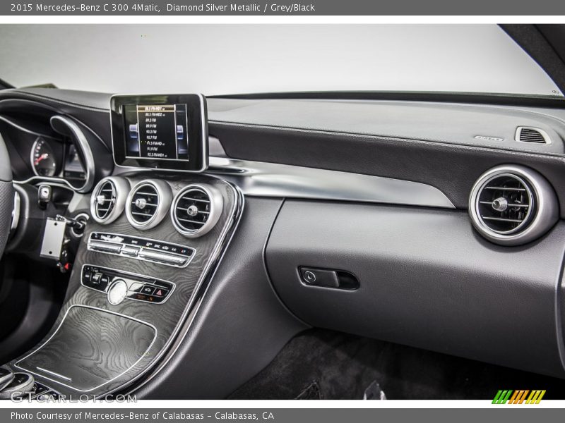 Diamond Silver Metallic / Grey/Black 2015 Mercedes-Benz C 300 4Matic
