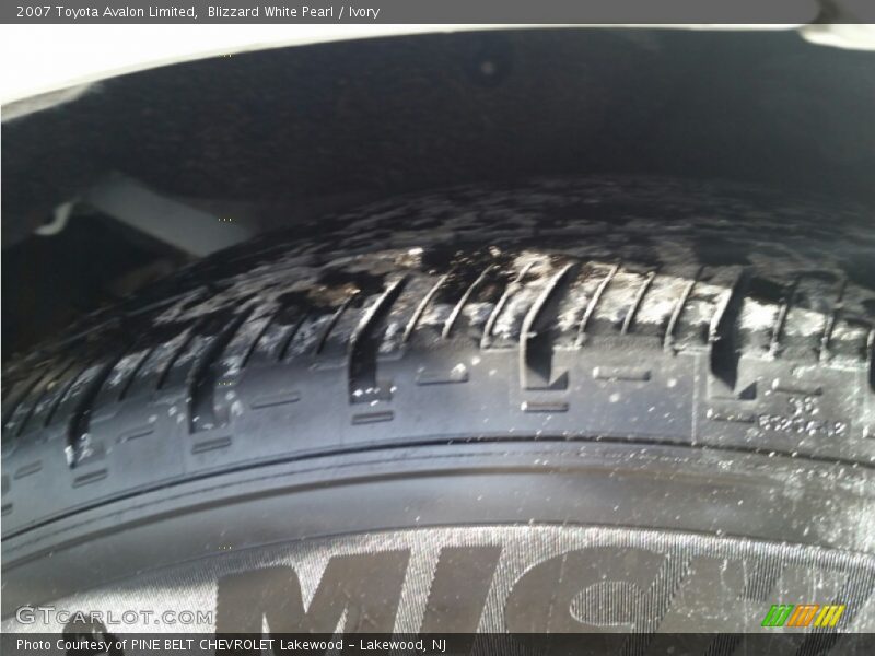 Blizzard White Pearl / Ivory 2007 Toyota Avalon Limited