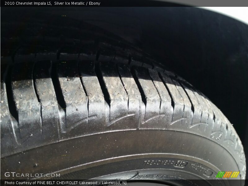Silver Ice Metallic / Ebony 2010 Chevrolet Impala LS