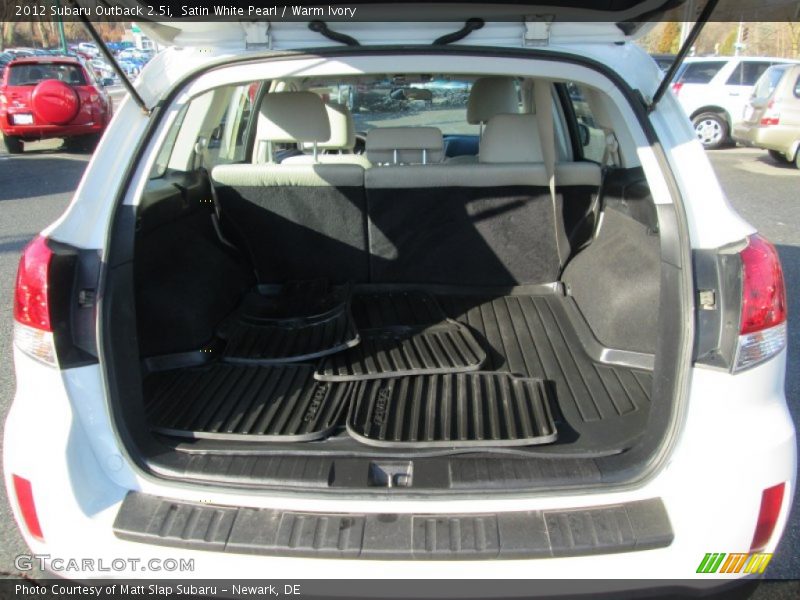 Satin White Pearl / Warm Ivory 2012 Subaru Outback 2.5i