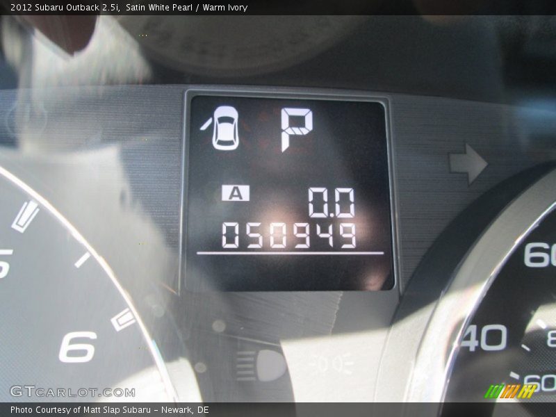 Satin White Pearl / Warm Ivory 2012 Subaru Outback 2.5i