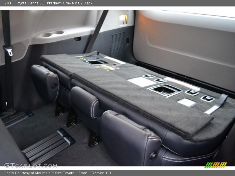 Predawn Gray Mica / Black 2015 Toyota Sienna SE