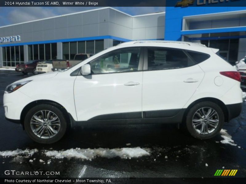 Winter White / Beige 2014 Hyundai Tucson SE AWD