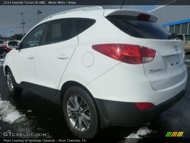 Winter White / Beige 2014 Hyundai Tucson SE AWD