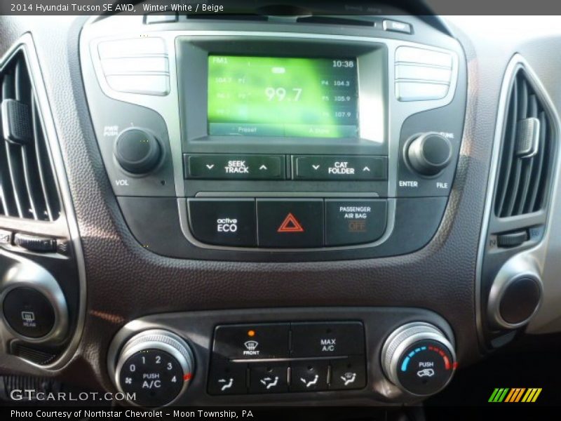Winter White / Beige 2014 Hyundai Tucson SE AWD