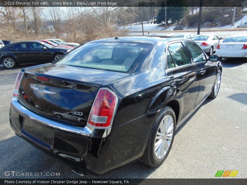 Gloss Black / Black/Light Frost Beige 2013 Chrysler 300 AWD