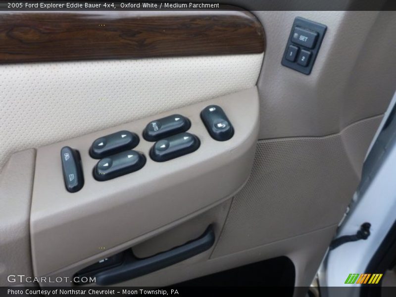 Oxford White / Medium Parchment 2005 Ford Explorer Eddie Bauer 4x4