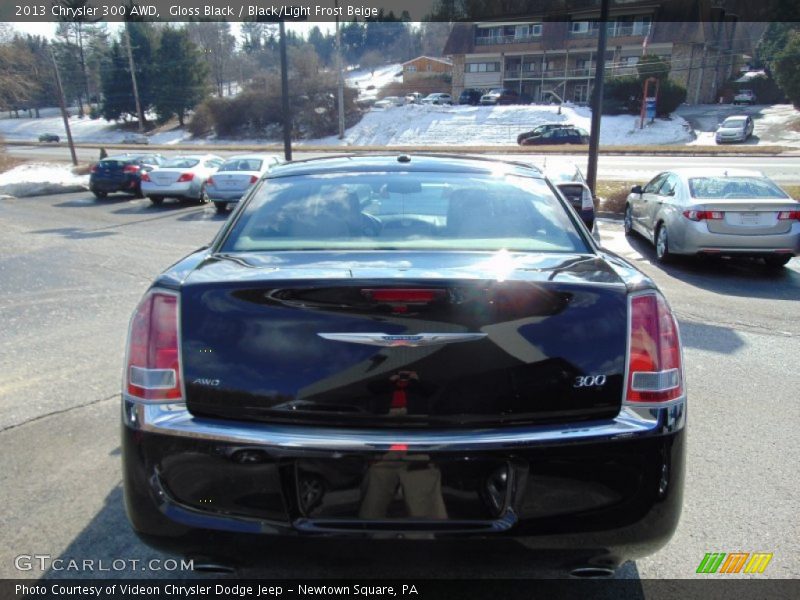 Gloss Black / Black/Light Frost Beige 2013 Chrysler 300 AWD