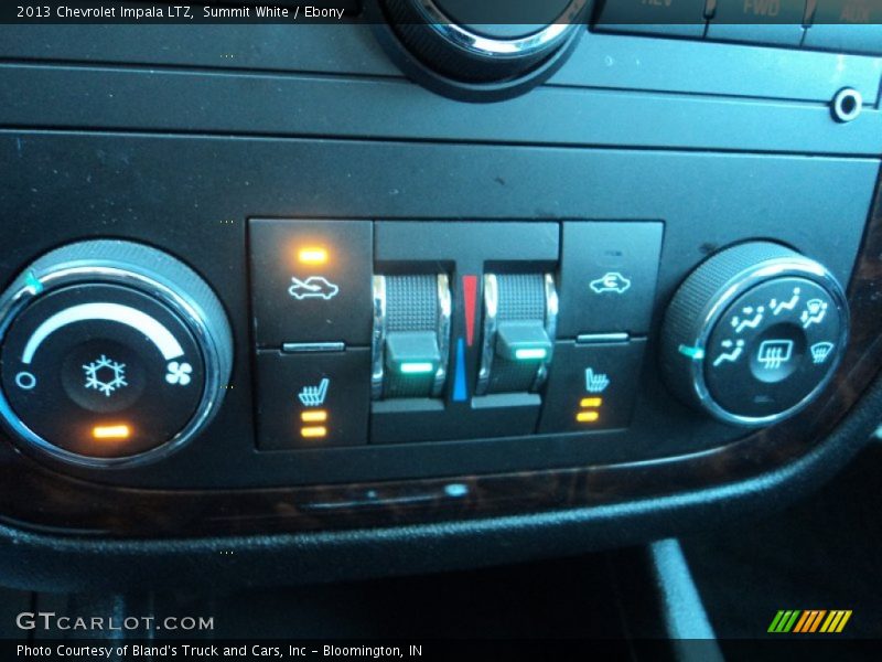 Summit White / Ebony 2013 Chevrolet Impala LTZ