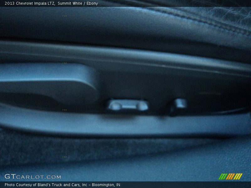 Summit White / Ebony 2013 Chevrolet Impala LTZ