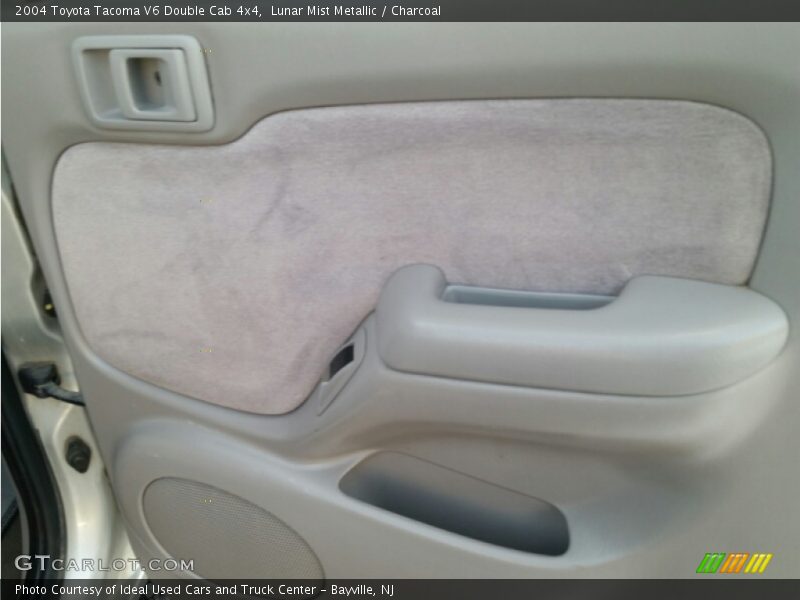 Lunar Mist Metallic / Charcoal 2004 Toyota Tacoma V6 Double Cab 4x4