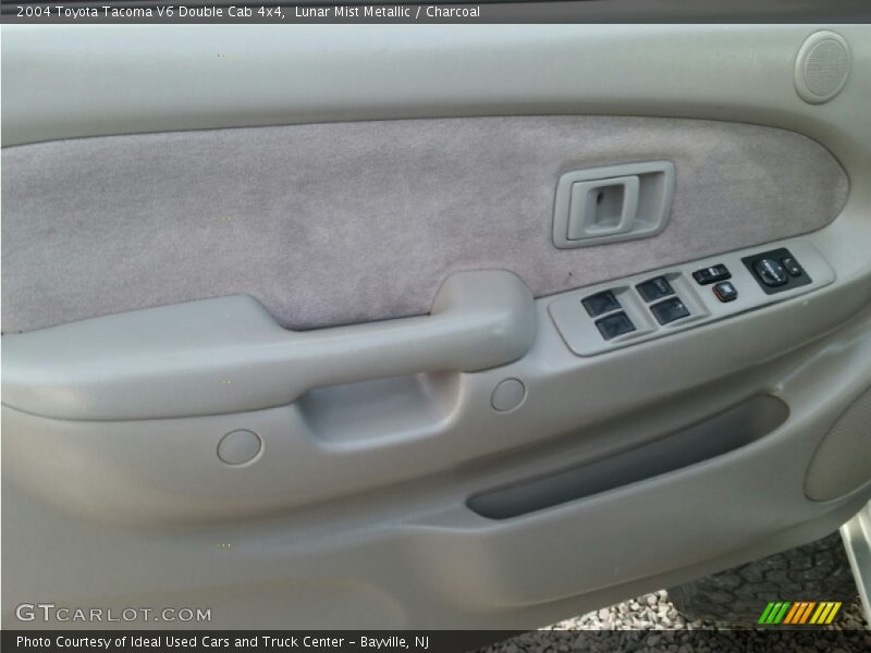 Lunar Mist Metallic / Charcoal 2004 Toyota Tacoma V6 Double Cab 4x4