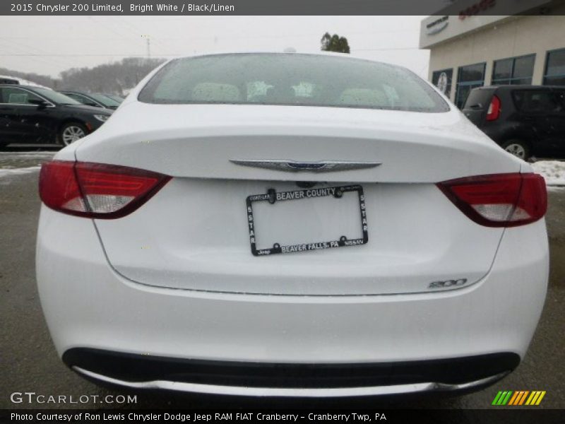 Bright White / Black/Linen 2015 Chrysler 200 Limited