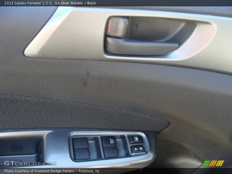 Ice Silver Metallic / Black 2013 Subaru Forester 2.5 X
