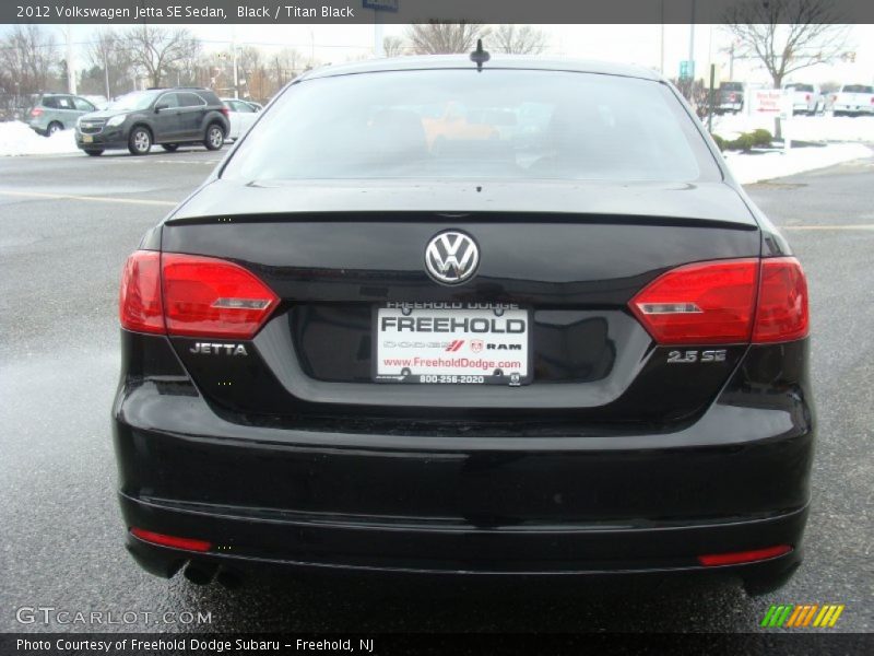 Black / Titan Black 2012 Volkswagen Jetta SE Sedan