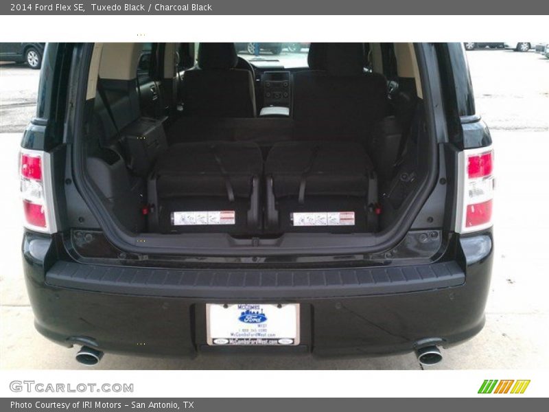 Tuxedo Black / Charcoal Black 2014 Ford Flex SE