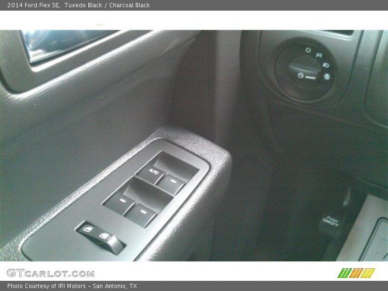 Tuxedo Black / Charcoal Black 2014 Ford Flex SE