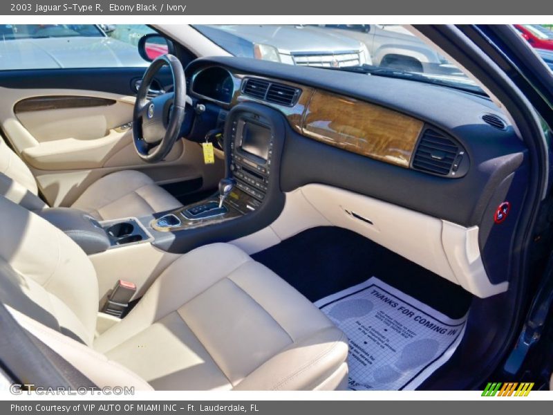 Ebony Black / Ivory 2003 Jaguar S-Type R
