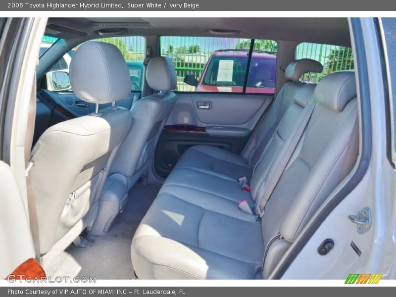 Super White / Ivory Beige 2006 Toyota Highlander Hybrid Limited