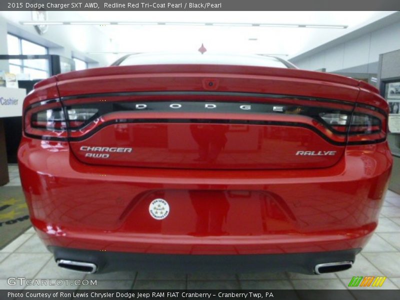 Redline Red Tri-Coat Pearl / Black/Pearl 2015 Dodge Charger SXT AWD