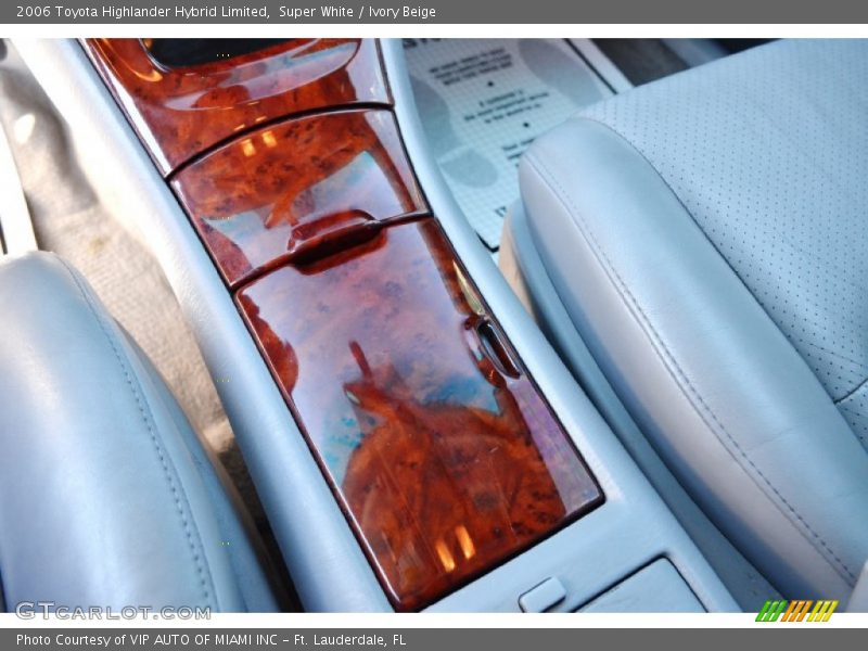 Super White / Ivory Beige 2006 Toyota Highlander Hybrid Limited