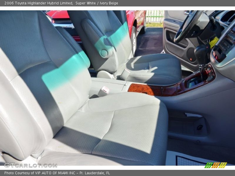 Super White / Ivory Beige 2006 Toyota Highlander Hybrid Limited