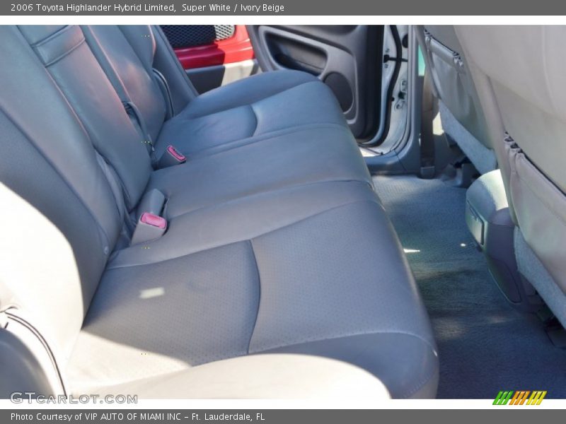 Super White / Ivory Beige 2006 Toyota Highlander Hybrid Limited