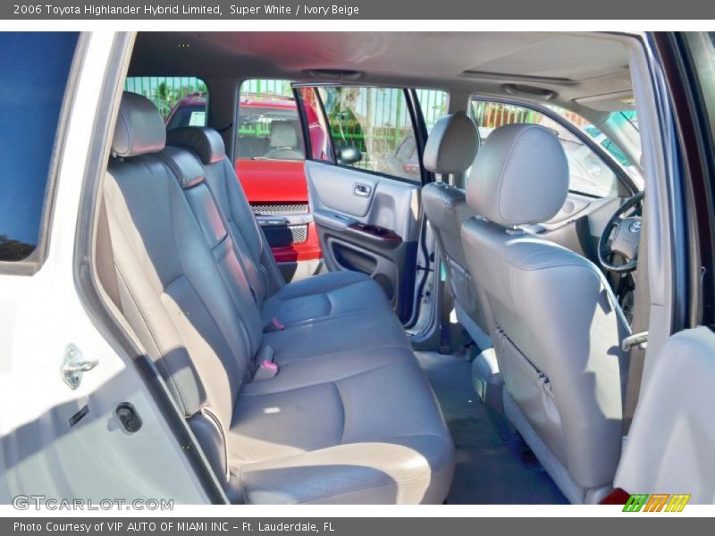 Super White / Ivory Beige 2006 Toyota Highlander Hybrid Limited