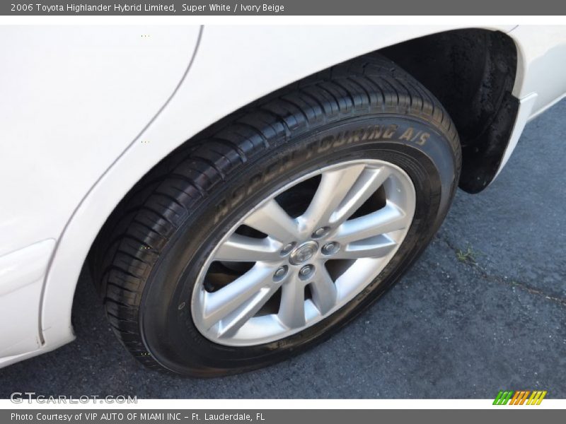 Super White / Ivory Beige 2006 Toyota Highlander Hybrid Limited