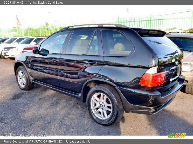 Jet Black / Sand Beige 2005 BMW X5 4.4i